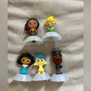 5 Disney 100 McDonald’s toys